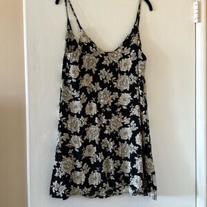 $5 SALE Brandy Melville Floral Dress